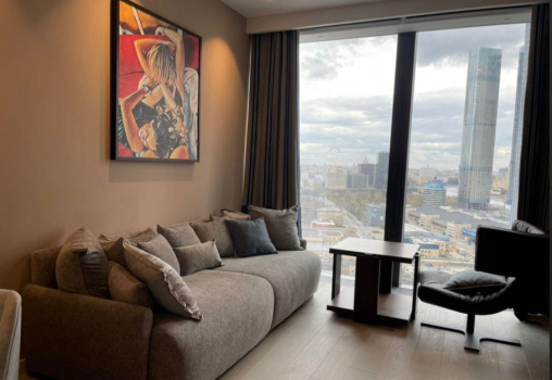 Аренда апартаментов в МФК «NEVA TOWERS» 74  м² - фото 2